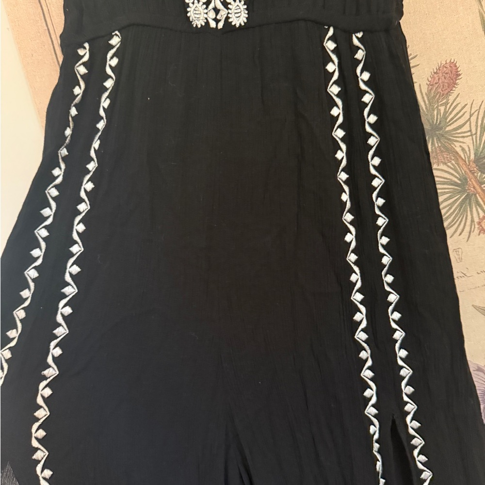 American Rag Co Black and white boho embroidered jumpsuit - Picture 5 of 8